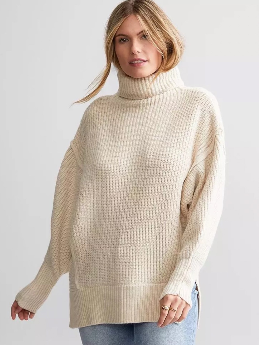 Daytrip Cream Oversized Ribbed Turtleneck Sweater